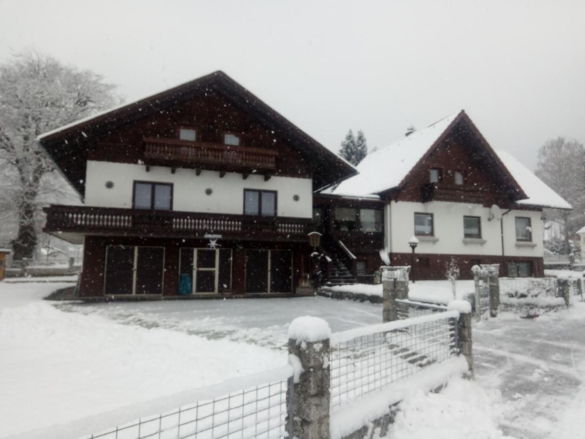 Haus Bergblick Fruehstueckspension Oberort Eksteriør bilde