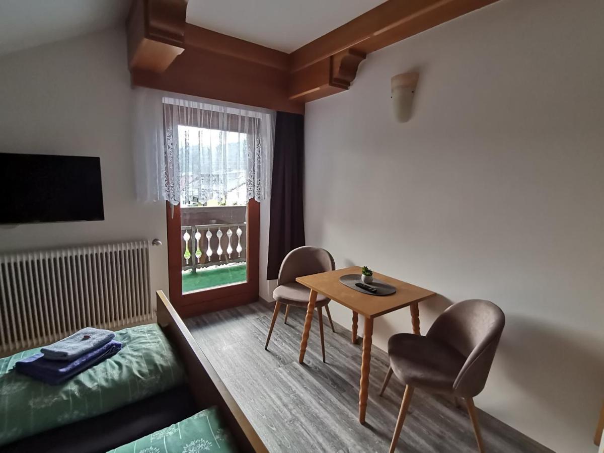 Haus Bergblick Fruehstueckspension Oberort Eksteriør bilde