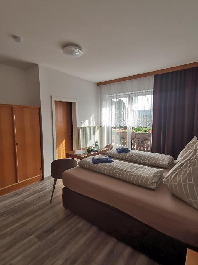 Haus Bergblick Fruehstueckspension Oberort Eksteriør bilde